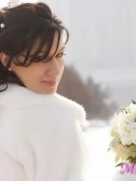 Свадебная прическа на средние волосы фото зимой