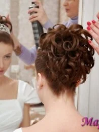 Создание свадебной прически средних волос с деадемой